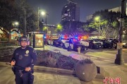 六爻简单抗议蔓延至美国45城，或波及阅兵日？ 特朗普誓言强力镇压