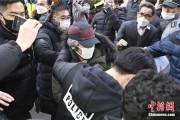 六爻简单多次未经允许外出，“素媛案”凶手赵斗淳再次被拘留