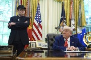 六爻简单美媒：“我们正在夺走埃隆的朋友”，白宫要求特朗普与马斯克共同盟友选边站队