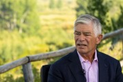 六爻简单费城联储行长Harker：决策者需等待不确定性消退再调整利率
